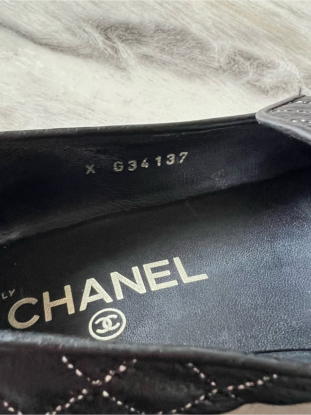 Chanel Black Zigzag & Contrast Diamond Moccasin Loafers - Picture 9 of 11